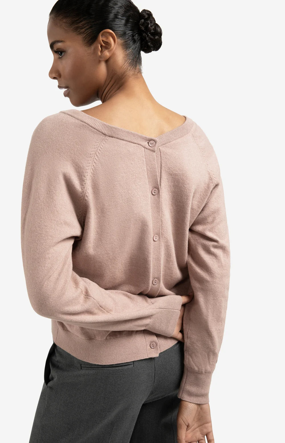 Double V neck sweater Blush Pink | YAYA