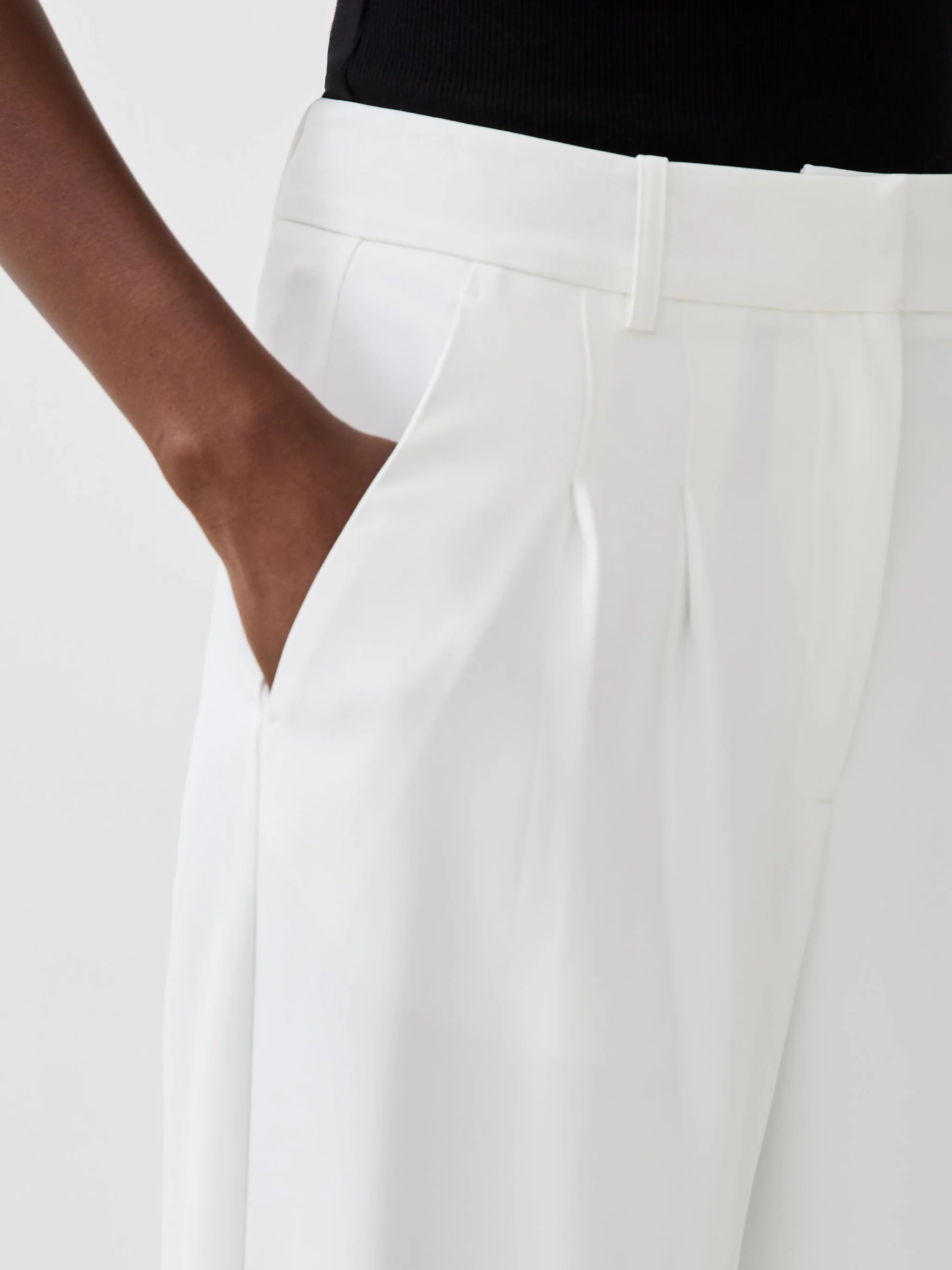 Harrie Suiting trousers Porcelain cream|French Connection