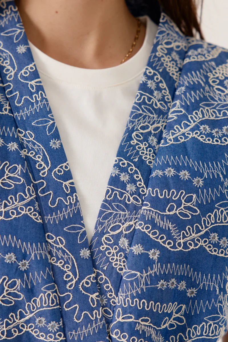 Ariazia Sleeveless Jacket | Artlove