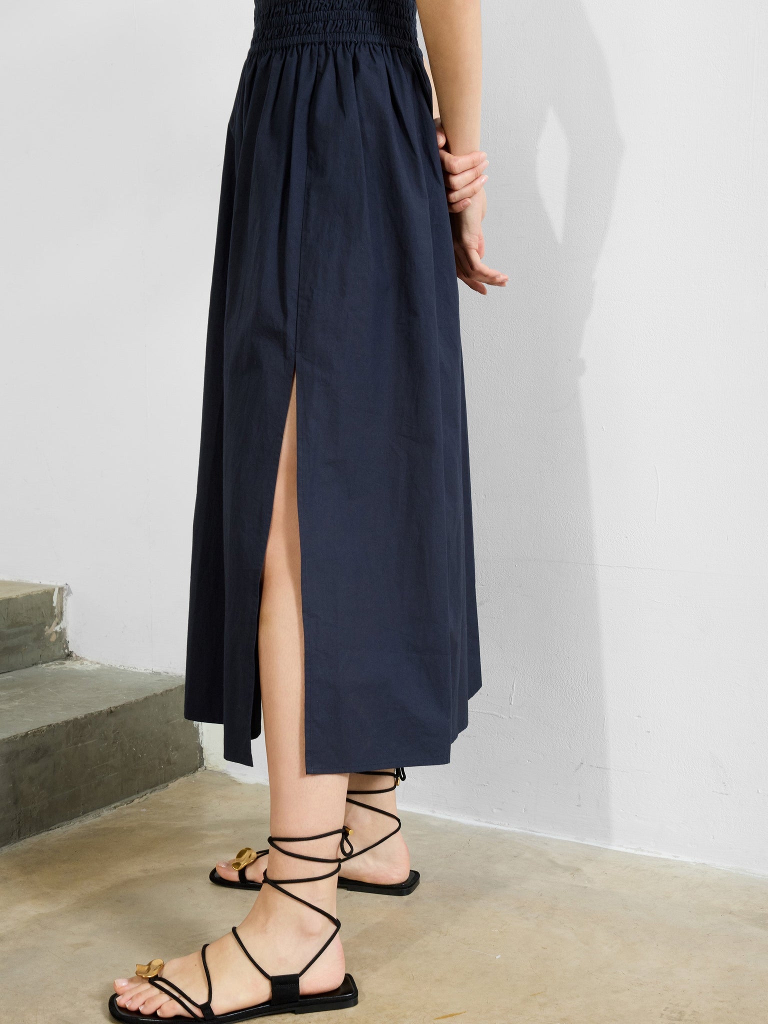 Barletta Poplin Navy Skirt | French Connection