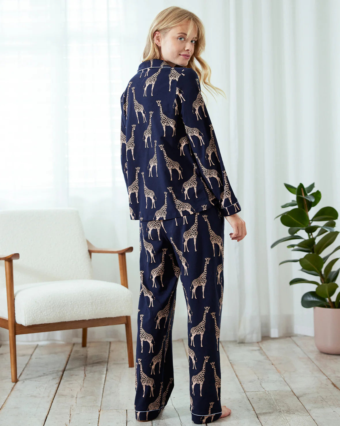 Chelsea Peers| Navy Giraffe PJ Set