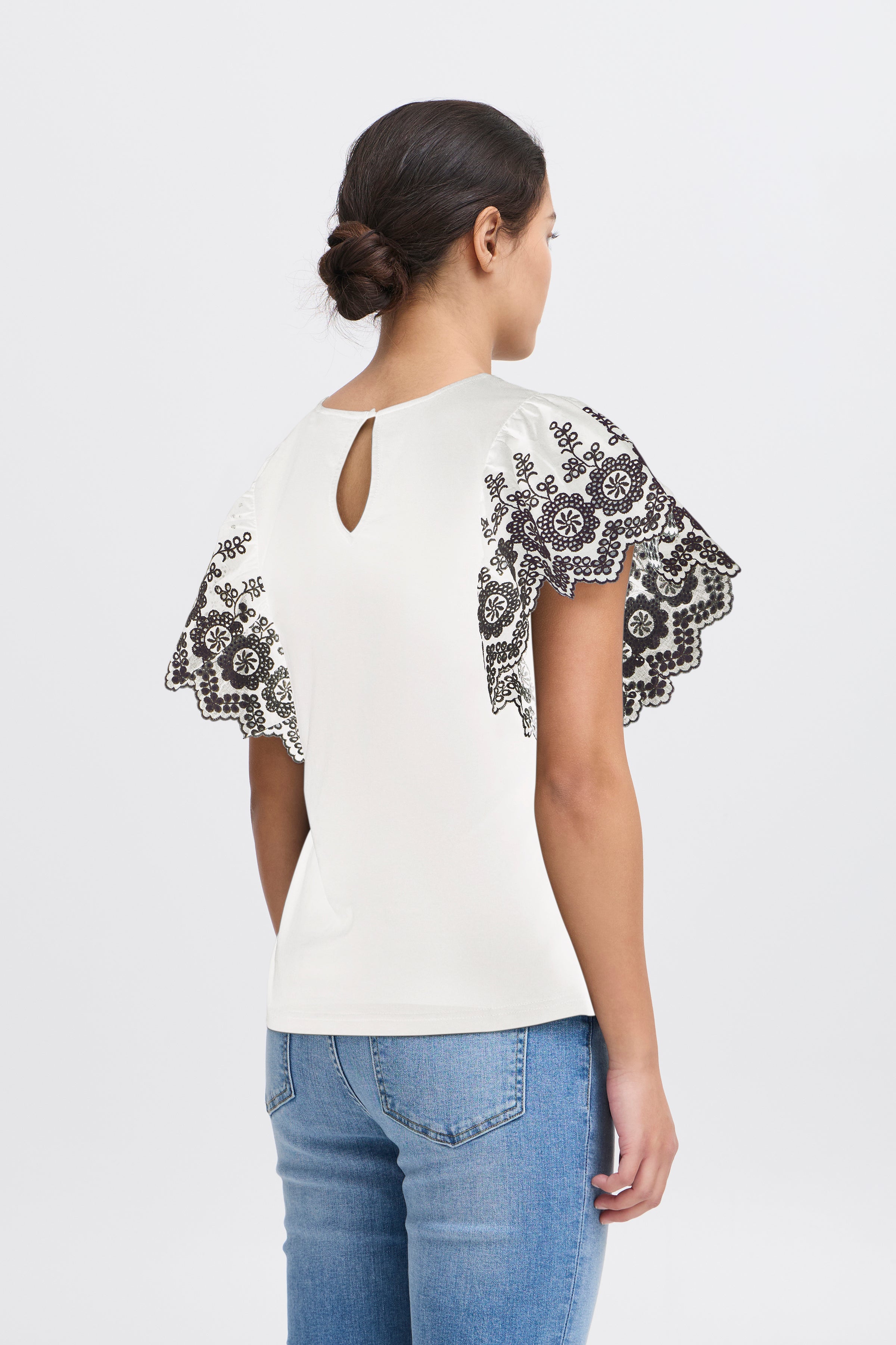 Malui white top | Ichi