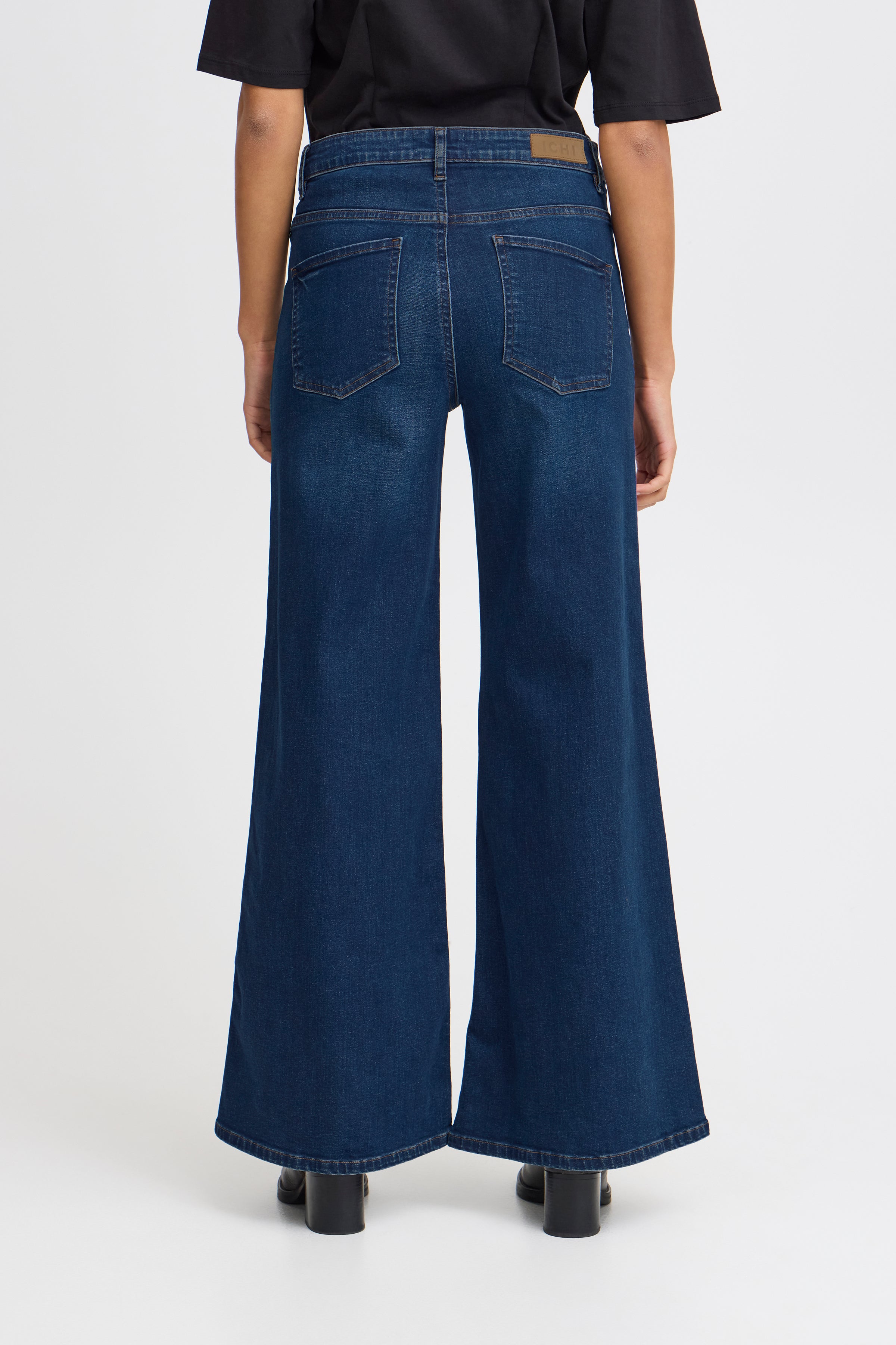 Twiggy Wide leg jeans dark blue | Ichi