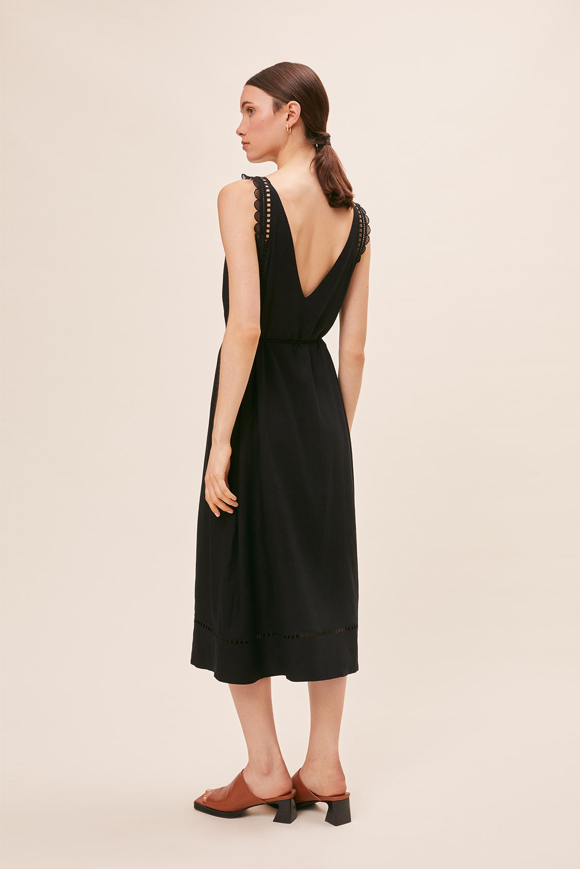 Cristy Black Dress | Suncoo