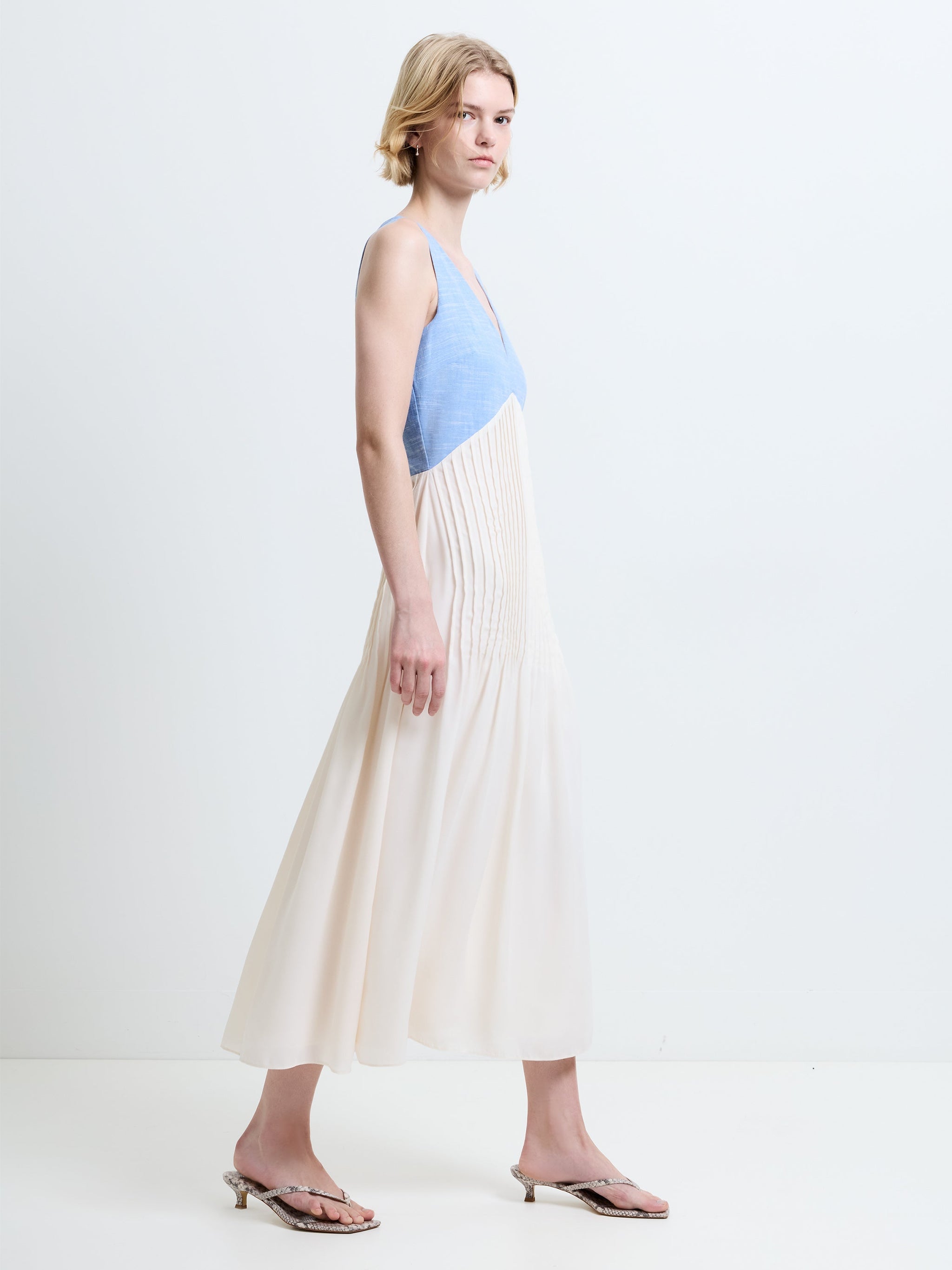 Colby Chambray Dress|French Connection