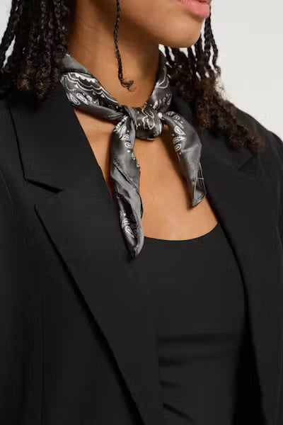 Ianatine Scarf|Ichi