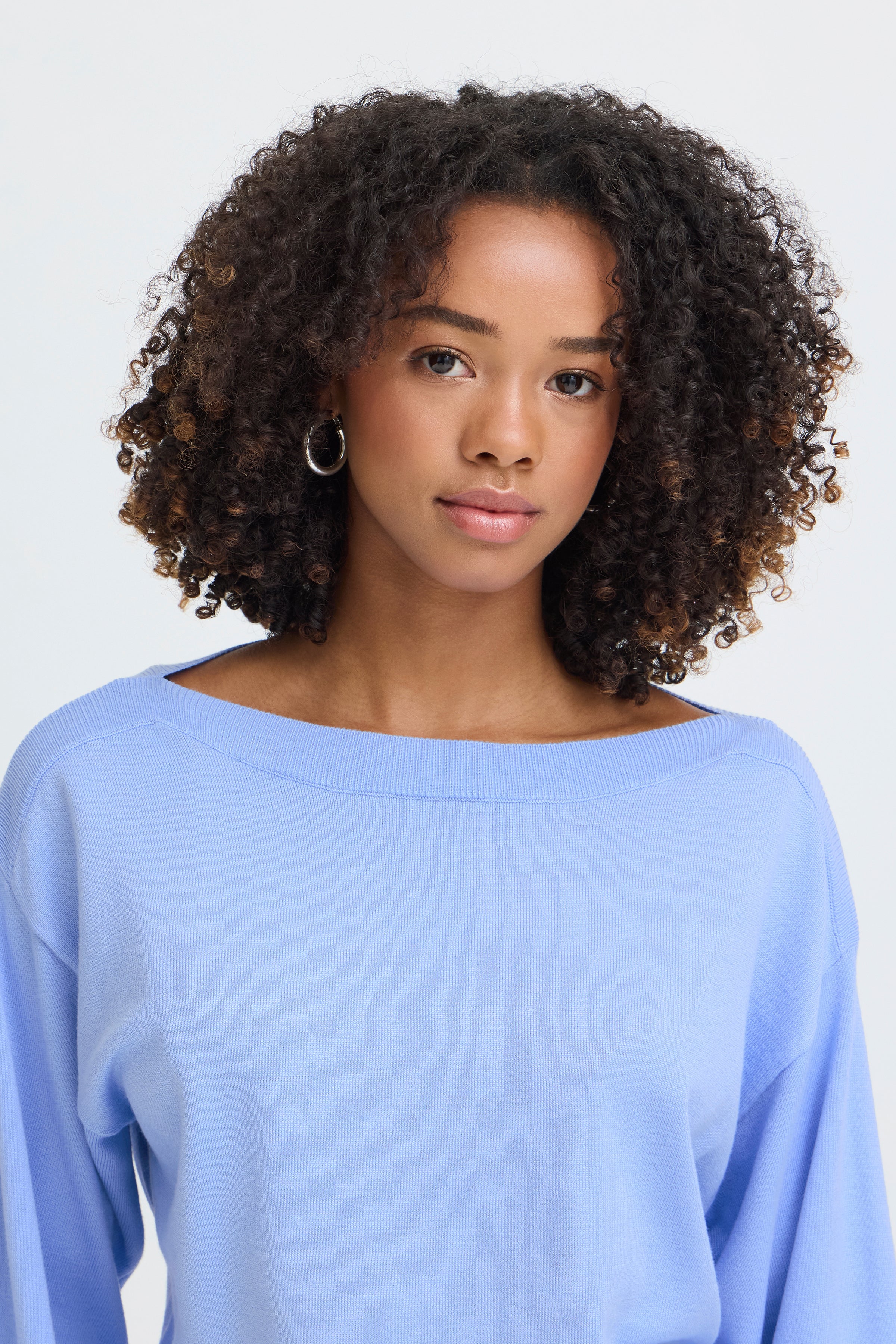 LULS O-Neck Sweater|ICHI