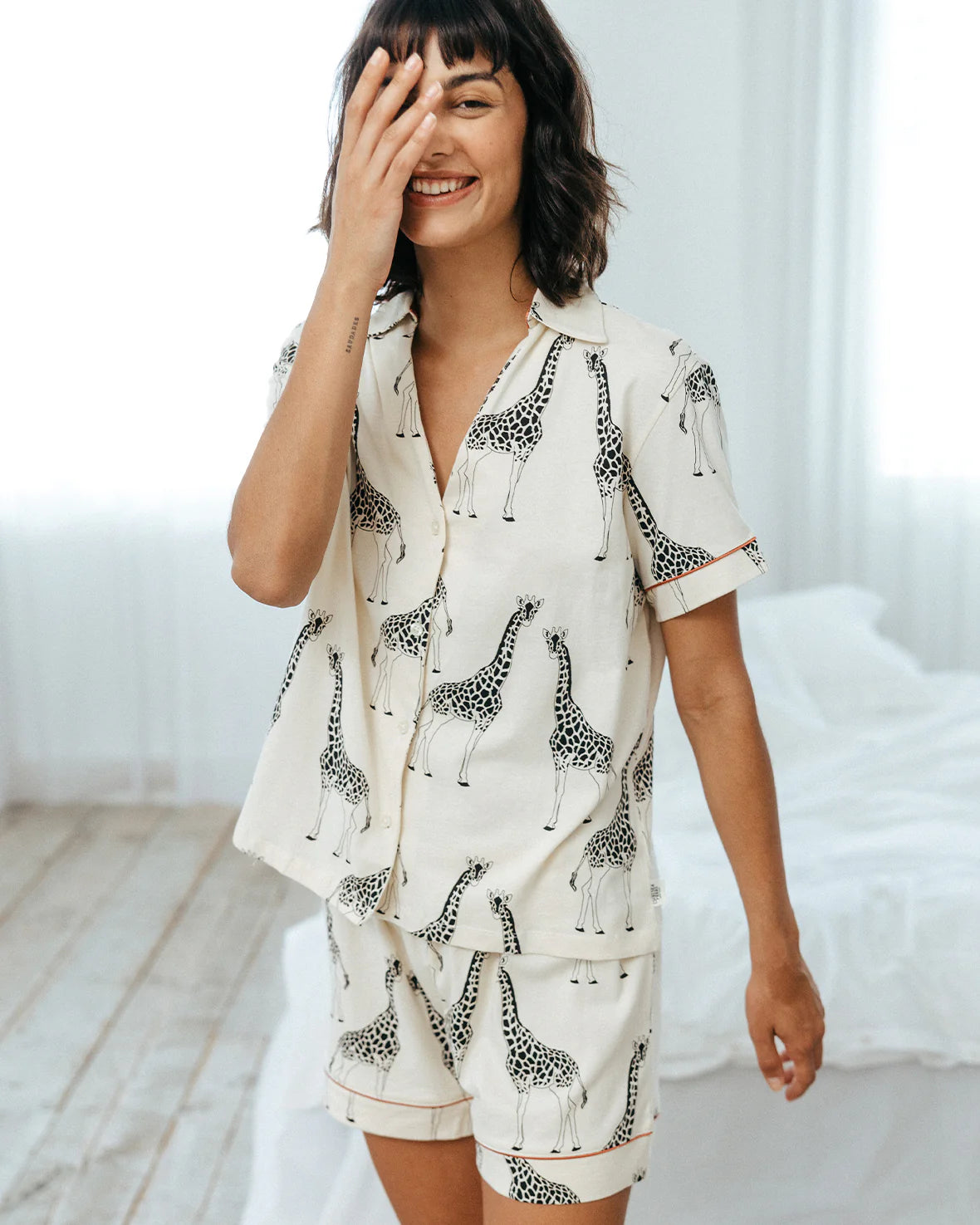 Chelsea Peers | Giraffe print shorts Pjs