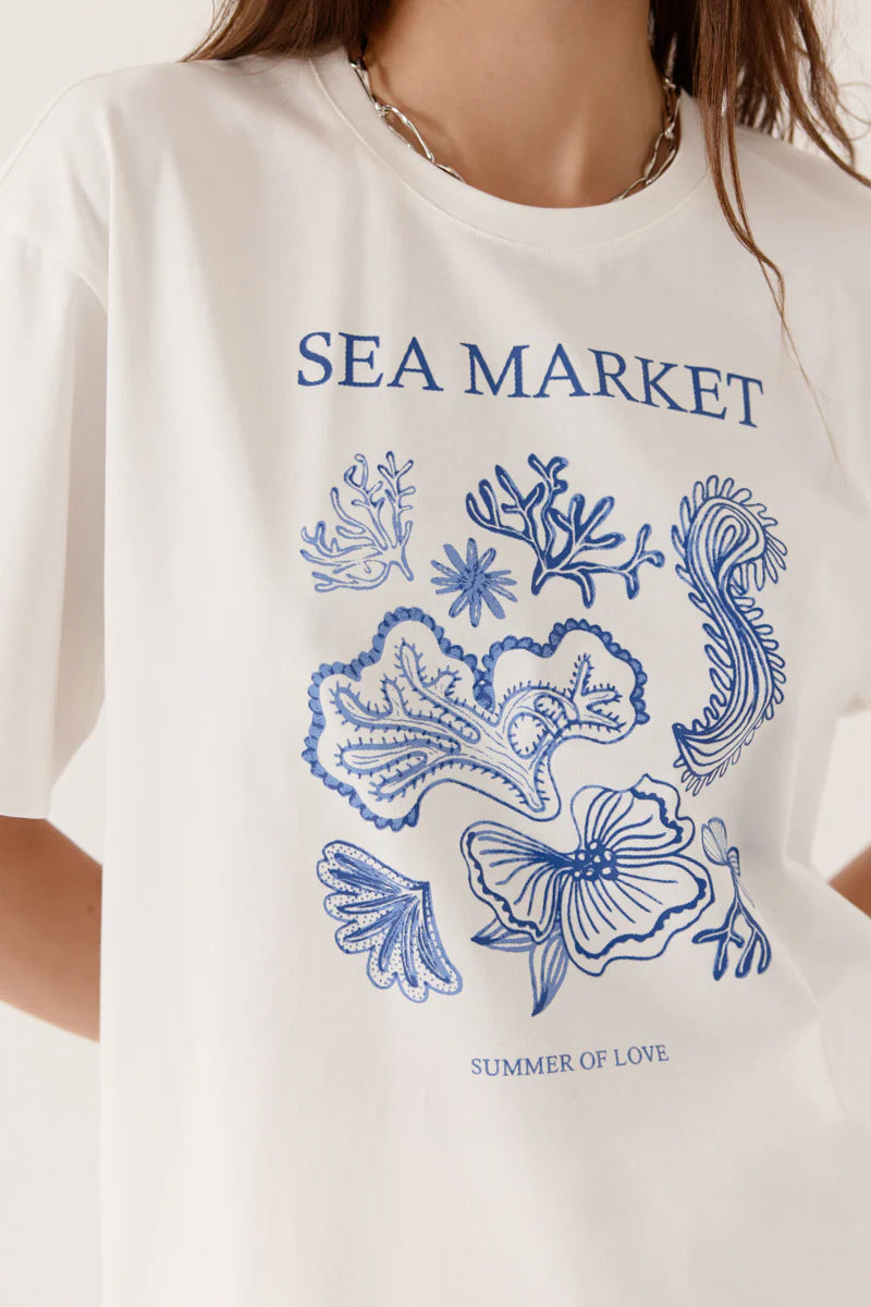 Ilysia Tshirt| Artlove