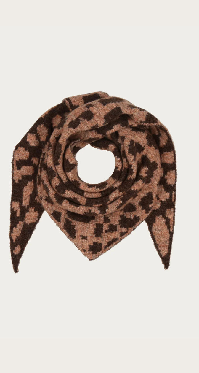 Polyester knitted scarf with Leo design | Fraas 647022180