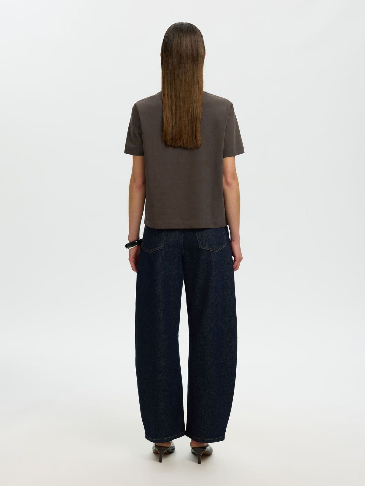 Delicioso Brown Boxy-T|Selected