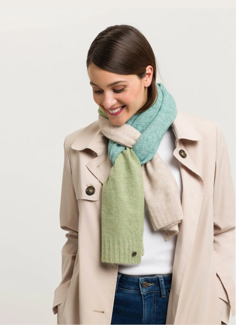 Knitted scarf with block stripes | Fraas 647018615