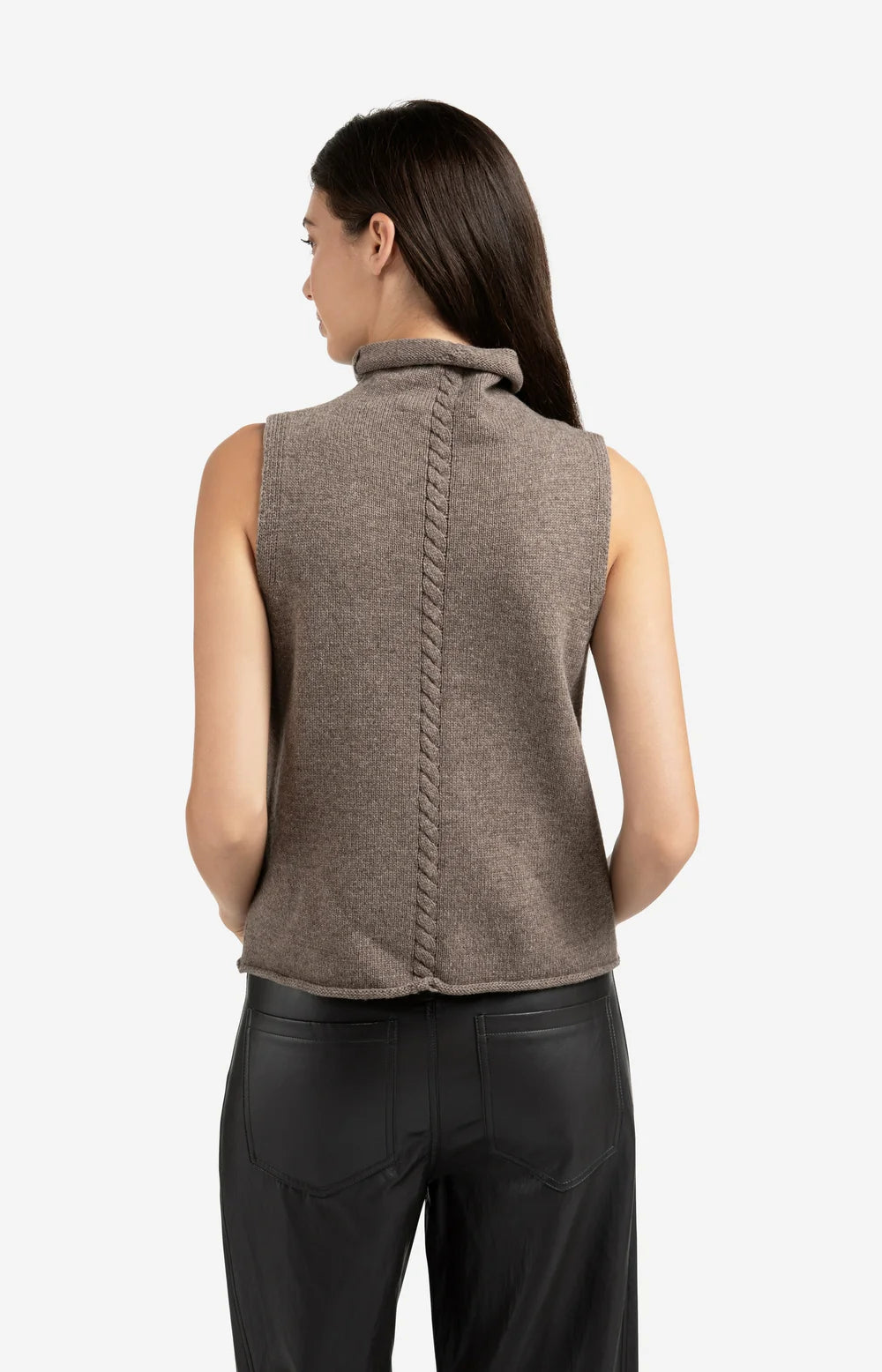 Sleeveless sweater with high neck | YAYA