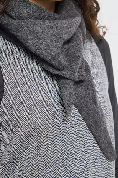 Iagry Grey scarf|Ichi