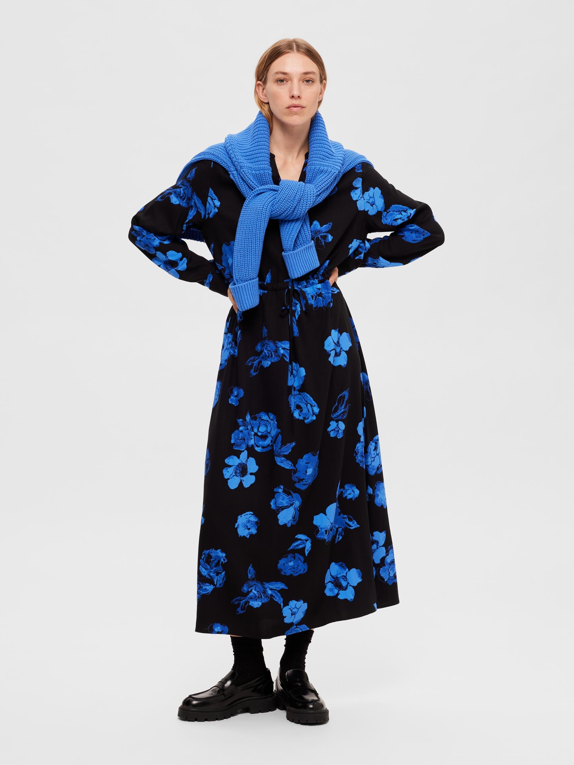 Slfkatrina blue floral dress | Selected Femme